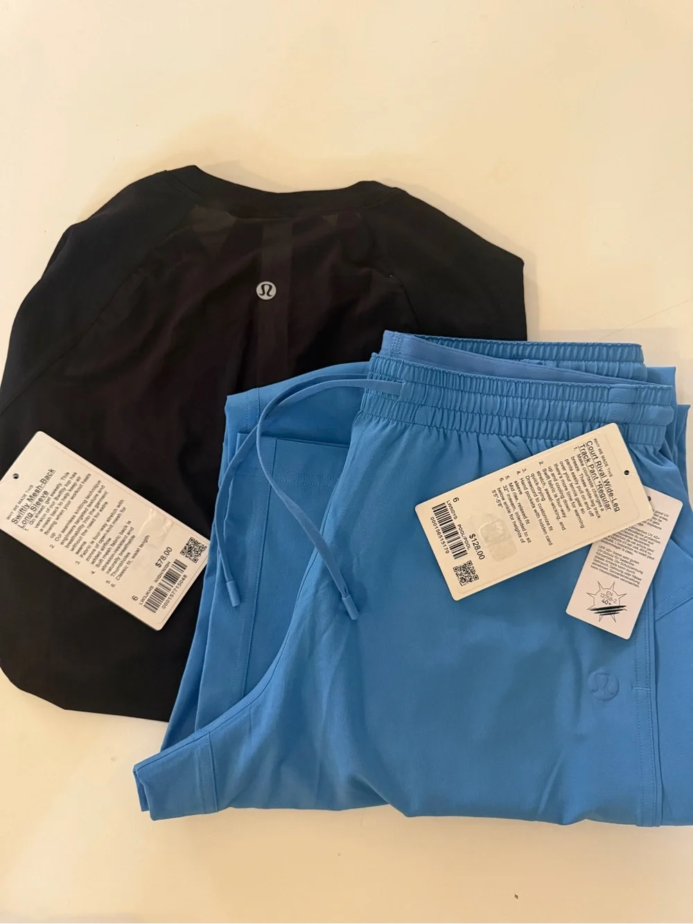 lululemon swiftly Top + Blue court pants Set